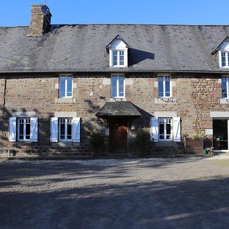 Decouverte D'Un Haras Proche Du Mont St Michel Hambye Exteriér fotografie